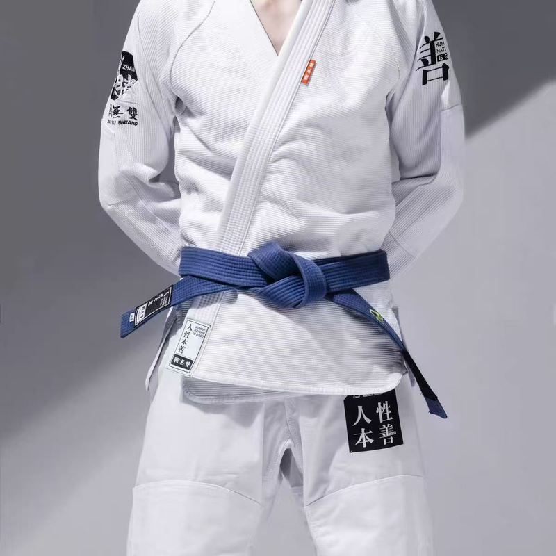 Embroidered Logo Taekwondo Gi WTF Style Taekwondo Suit Customized